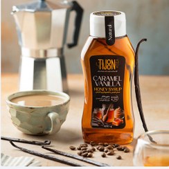تصویر سیروپ کارامل و وانیل رژیمی بر پایه عسل تیجون 