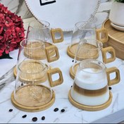 تصویر لیوان پیرکس دسته چوبی با زیر بامبو 