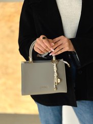 تصویر کیف زنانه وارداتی کریس بلا - طوسی 