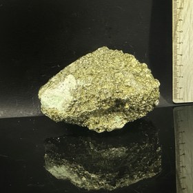 تصویر پیریت توده ای زرد 