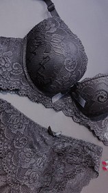 تصویر شورت و سوتین 