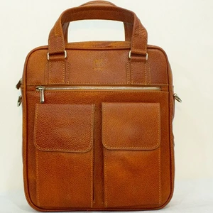 تصویر فروشگاه چرم لوک