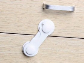 تصویر قفل کودک درب کابینت و یخچال بسته ۲ عددی 