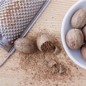 تصویر جوز هندی ۵۰ گرم 