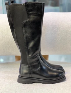 تصویر فروشگاه سیرا فمیلی