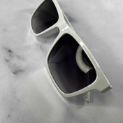 تصویر عینک آفتابی مردانه سفید 