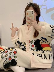 تصویر ست لباس راحتی زنانه و دخترانه دو تیکه بلوز جلو دکمه آستین بلند و شلوار حوله ای کد 3649 