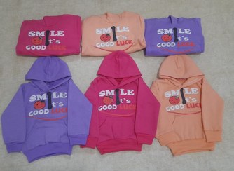 تصویر هودی دخترانه داخل کرک ضخیم 