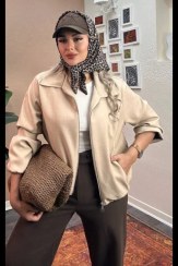 تصویر بامبر جکت زنانه سایز آزاد از جنس جیر 