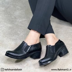 تصویر کفش طبی زنانه مدل منگو 
