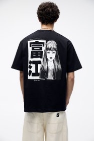 تصویر تی‌شرت جونجی ایتو برند PullAndBear Junji Ito t-shirt