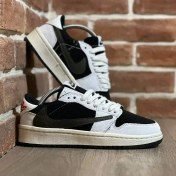 تصویر کتانی نایکی تراویس مردانه و زنانه مدل ۴۲ با جنس چرم مصنوعی 