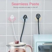 تصویر نگهدارنده فیش برق و جا مسواکی ۴ عددی 