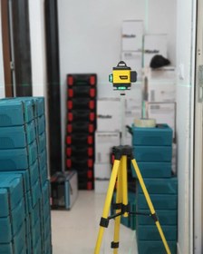 تصویر تراز لیزری شارژی چهار بعدی ریموت دار دیوالت Dewalt Dewalt Remote four-dimensional laser level