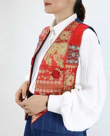 تصویر جلیقه سوزندوزی قرمز 