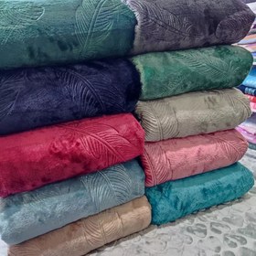 تصویر پتو مسافرتی یکنفره طرح پر blanket