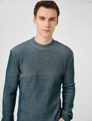 تصویر سوئیشرت بافت ساده با یقه نیمه‌تُرکی و فیت باریک برند Koton Basic Knitwear Sweater Half Turtleneck Slim Fit