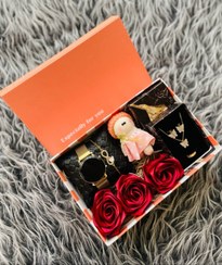 تصویر (ارسال رایگان) پک هدیه زنانه شیک – باکس کادویی خاص ویژه روز زن (تعداد محدود) پروانه ای 