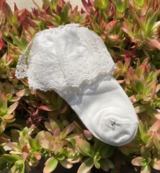 تصویر جوراب زنانه گیپوردار سفید مجلسی کد 01 