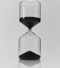 تصویر ساعت شنی زاراهوم 