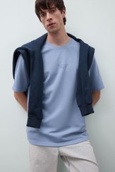 تصویر تیشرت کوتاه آستین بافت دوخته بدون نیاز به اتو، جذب‌کننده و بادوام | Defacto | 922877787 | اورجینال 