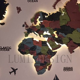 تصویر دیوارکوب نقشه جهان پازلی رنگ فانتزی با نور مخفی 