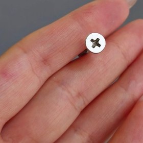 تصویر پیرسینگ گوش پیچ 