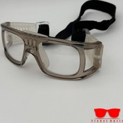 تصویر عینک طبی ورزشی نشکن بالاترین کیفیت 