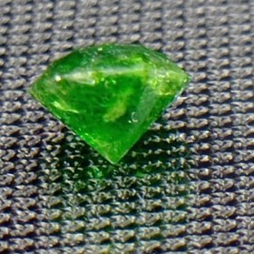 تصویر جواهر دمانتوئید D114 