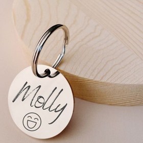 تصویر پلاک دایره مدل Molly - 3.5 سانت / 4 حک / نقره ای 