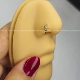 تصویر پیرسینگ بینی حلقه گل 
