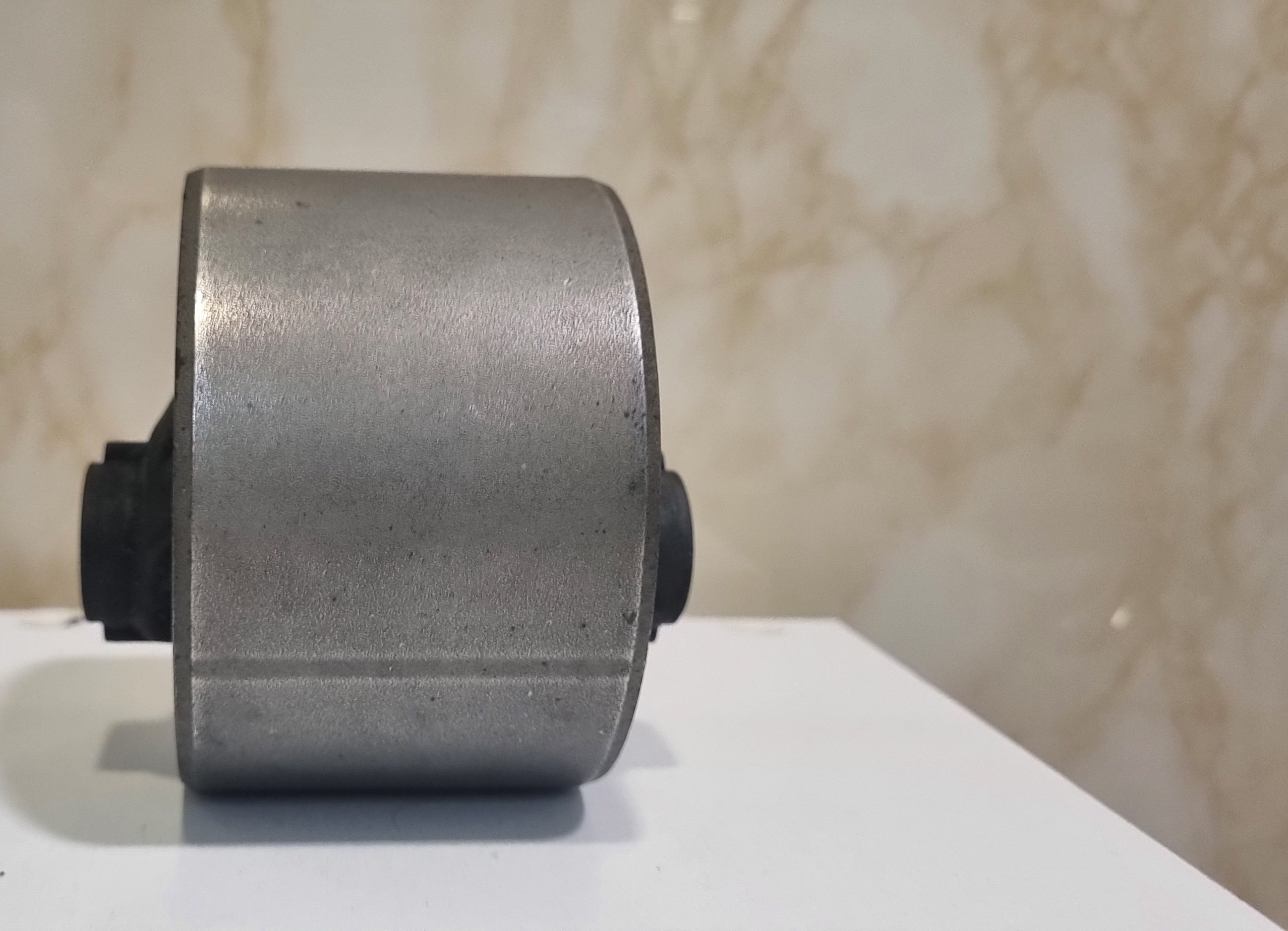 خرید و قیمت بوش دسته موتور بالا چپ آزرا سوناتا ( مغزی دسته موتور ) ساخت کره  218323K800 | ترب