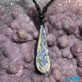 تصویر گردنبند سنگ آزوریت با بند مکرومه بافی کلکسیونی تکه ایی از بهشت Azurite 