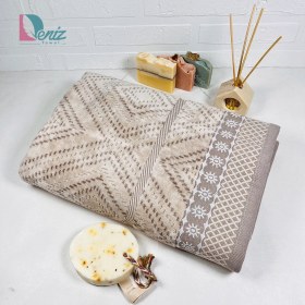 تصویر حوله حمامی لیدیا 