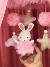 تصویر آویز خرگوش تاتی 