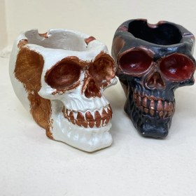 تصویر زیر سیگاری اسکلتی 