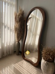 تصویر آینه مدل آیسین | چوب روس | آینه اردکان | ابعاد ۷۰ *‌ ۱۷۰ 