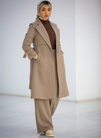 تصویر بارانی پرادا 3 ژیله - رنگ: نسکافه ای - سایز: دسته بندی نشده 