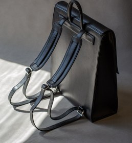 تصویر کوله "بیسیک" - مشکی 