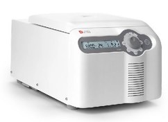 تصویر میکرو سانتریفیوژ 24 شاخه 15000 دور یخچالدار DLAB مدل D1524R 