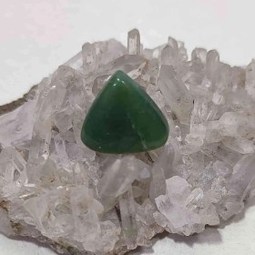 تصویر سنگ یشم معدنی کد 10 