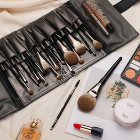 تصویر ست براش 21 تیکه صورت ایگشو Eigshow 21 Pcs Black Swan Brush