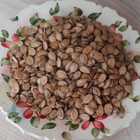 تصویر تخمه هندوانه باکیفیت در بسته 500 گرمی 