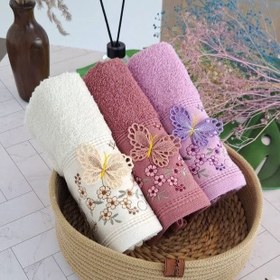 تصویر حوله دستی گلدوزی شده 