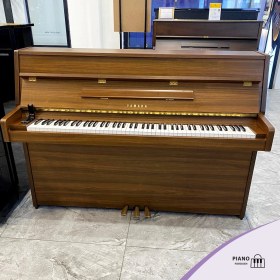 تصویر پیانو آکوستیک یاماها C108 استوک Yamaha C108 Acoustic Piano