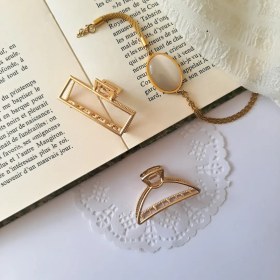 تصویر کلیپس فلزی کوچک 