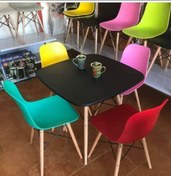 تصویر میز و صندلی ناهارخوری خانه و آشپزخانه کافه رستوران فضای باز چهار نفره آریا پایه چوبی نشیمن فایبرگلاس 