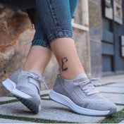 تصویر کتانی نایکی جورابی زنانه سایز ۳۷ و ۴۰ رنگ طوسی و سفید 