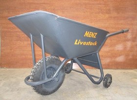 تصویر خرید فرغون دامداری 3 چرخ MENZ با پاکت 50 لیتری فلزی مقاوم Buy MENZ 3-wheel livestock cart with durable 50 liter metal tray