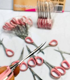 تصویر قیچی ابرو نوک خم 